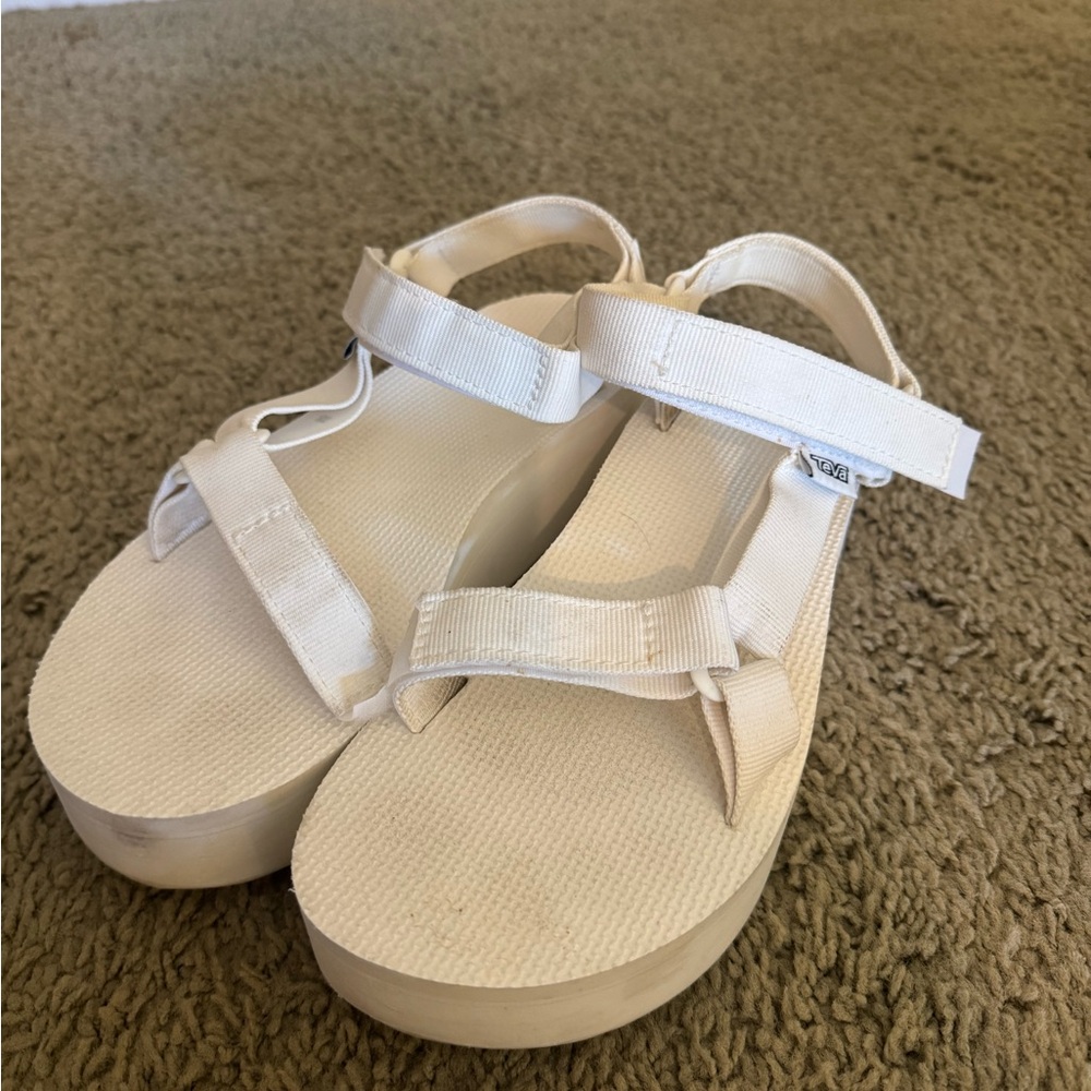 Teva Women's White Sandals Adjustable strap